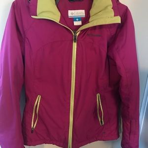 Columbia Omni-Tech Jacket size small
